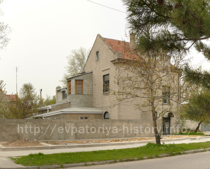 Каталог исторических зданий Евпатории. Дача Петушок