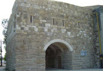 Восстановленные ворота Дровяного базара в Евпатории