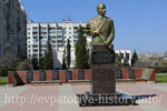Памятник Соколову в одноименном сквере